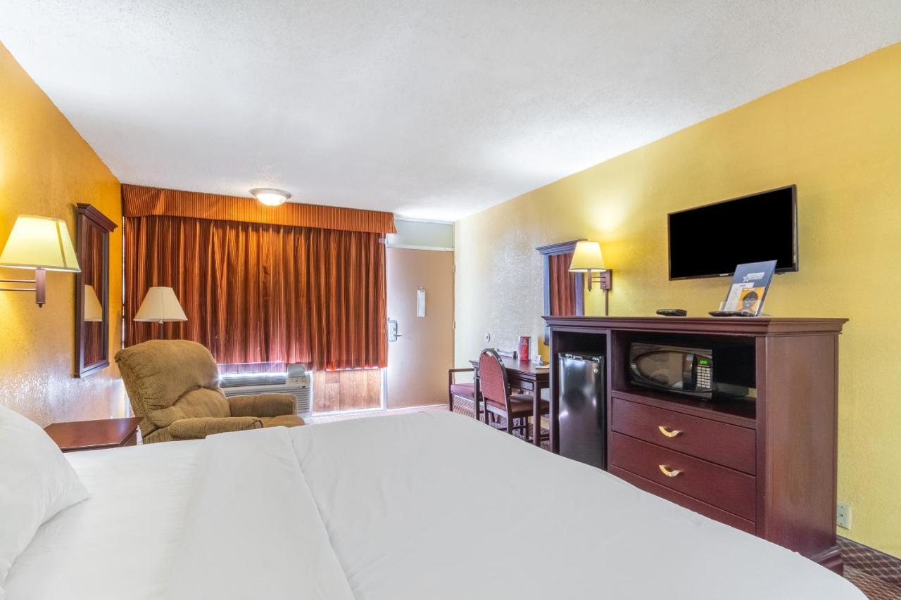 Americas Best Value Inn Of Elk City Buitenkant foto
