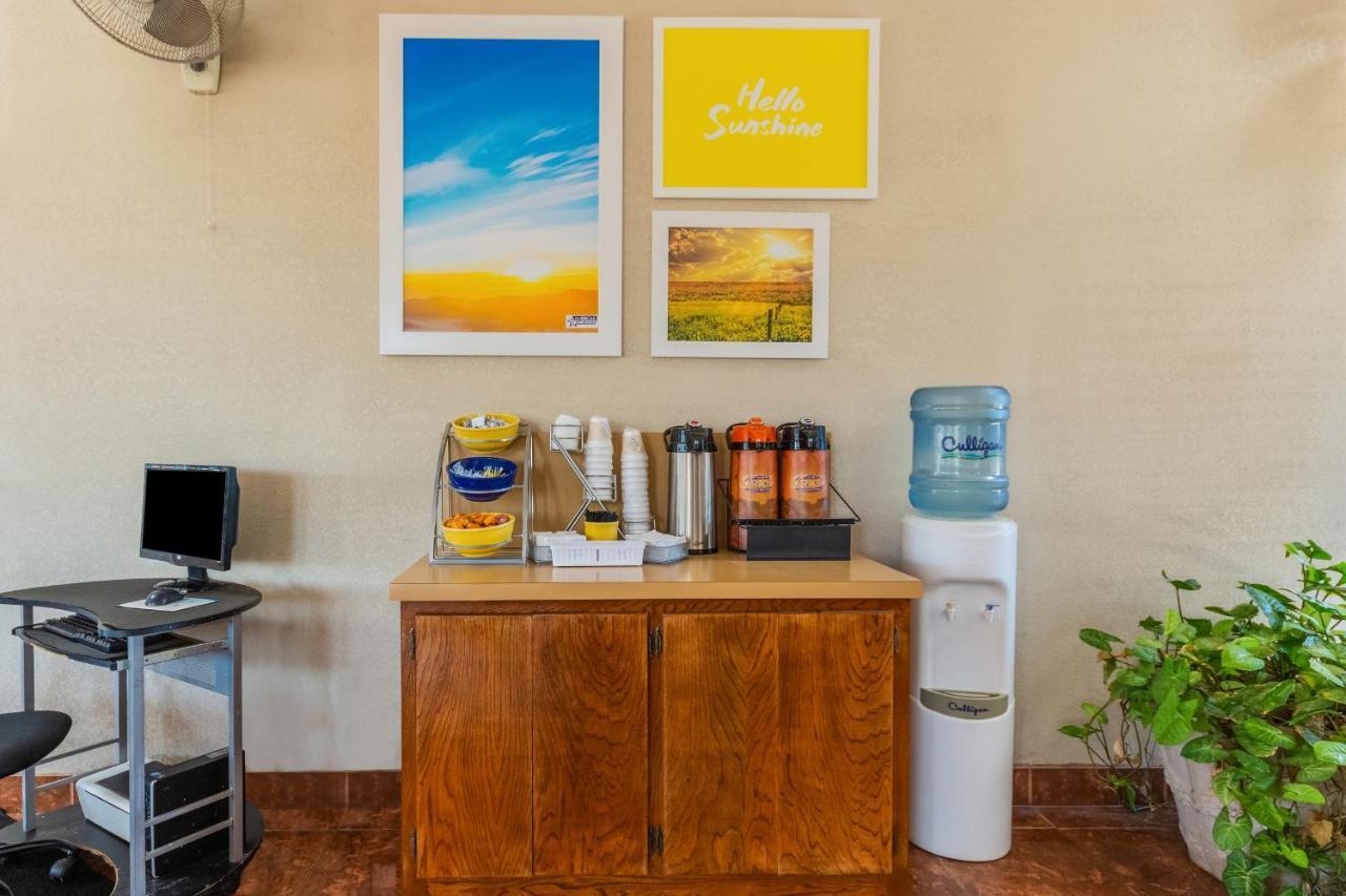 Americas Best Value Inn Of Elk City Buitenkant foto
