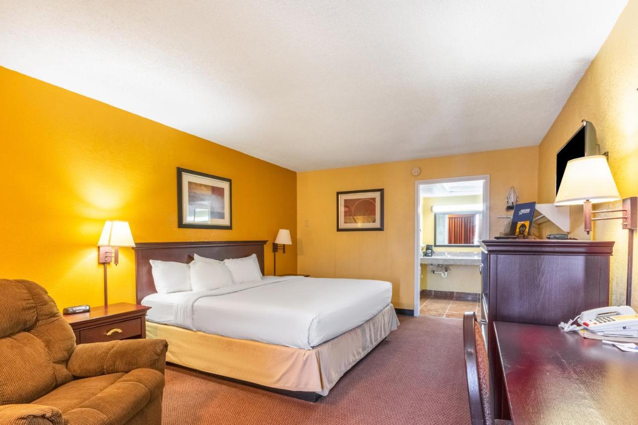 Americas Best Value Inn Of Elk City Buitenkant foto