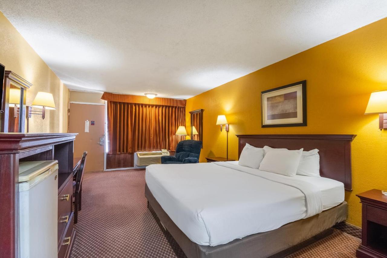 Americas Best Value Inn Of Elk City Buitenkant foto
